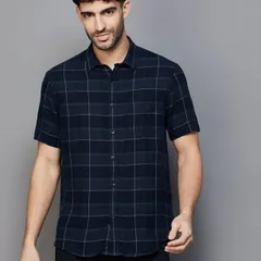 black shirt