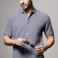 grey shirt