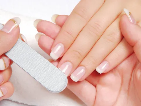 Luxury Manicure