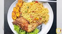 Indomie with 2 eggs and chicken