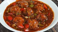 Veg Manchurian (Gravy)