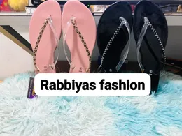 Women’s Flat Slippers