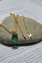 Fashionable gold plated Square fox chain with eye catching green pendant