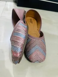Ladies Embroidered Festive Jutti