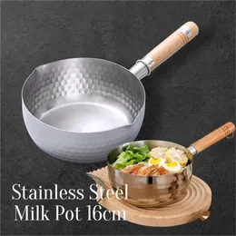 Stainless steel 16cm saucepan with a wooden handle