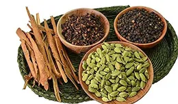 looms & weaves - Monthly Economy Combo Pack of Organic Spices Whole