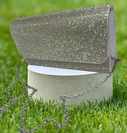 High Quality Shining Chain Wedding Clutches - Add Glamour to Your Special Day