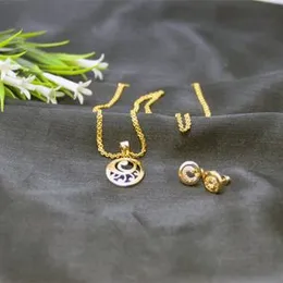 Gold plated Elegant 2.8 bismark chain with new design pendant & derana earring.