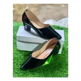 Womenâs Patent Block Heel Shoes
