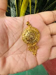 Gold Plated Flower Small Design Round Traditional Bridal Sawadi Pendant with Long Beaded Chain for Women