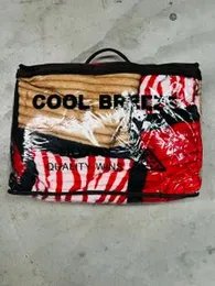 6Ã6 ft Cozy Wool Blanket â Perfect Bedcover & Bedsheet Topper