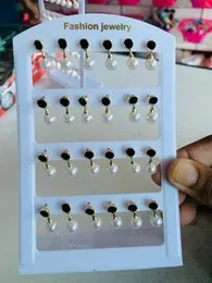 Elegant Pearl Earrings â 1 Pair for Women