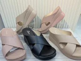 Leather Women's Slippers New Summer Fashion Outdoor Slippers Women's Wedge Sandal