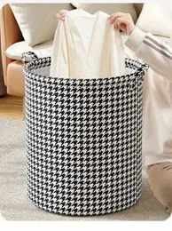 110L capacity  Check Storage bag