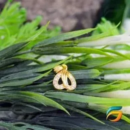 Gratify Gold  Casting Pendant  For Women.