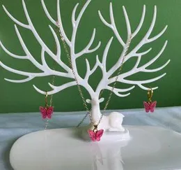 Pink Butterfly Elegant Necklace and Earrings set for Women, Cute Fashion Jewelry Gift for Birthdays, Everyday Wear or Party Gift