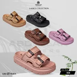 Fashionable Ladies Slippers Soft And Smooth Women's Footwear