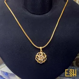 Gold Plated 3MM Singapore Square Fox Chain with Sunflower Stone Pendant (18–24 Inch