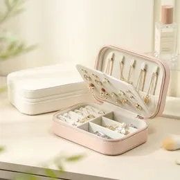 Mini Jewelry Travel Case, Portable Jewelry Box Mini Storage Organizer Portable for Rings Earrings Necklaces Bracelet Bangle,Gifts for Girls Women
