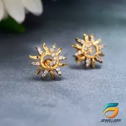 Gold Plated Sun Theme With Earrings For Women.