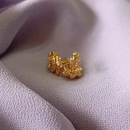 ðð¨ð¥ð ðð¥ðð­ðð ðð¥ð¨ð°ðð« ð°ð¢ð­ð¡ ðð­ð¨ð§ð ððð«ð«ð¢ð§ð .