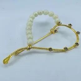 ESH Gold Plated Stylish Heart Theme Kandiyan Saree Brooch with Pearl and Stone for Women