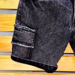 MEN SHORT DENIM MATERIAL