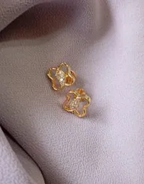 ðð¨ð¥ð ðð¥ðð­ðð ðð®ð­ð­ðð«ðð¥ð² ððð«ð«ð¢ð§ð ð¬.