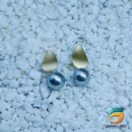 Gold Plated Earring Geometric Triangle Metal Dangle Earrings With Multicolor Pearl For Women.