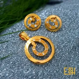 Overlapping Circle Pendant with Earrings for Women – Elegant Party & Wedding Jewelry Set
