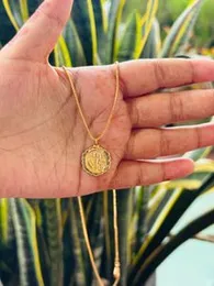 Gold Plated Cute 18-Inch Box Chain with Round Flower Design Panchauda Pendant for Kids & Babies
