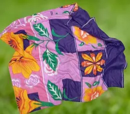 6Ã5  Multicolor floral printed fleece blanket.