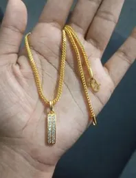 Gold plated fashion pendent with chain