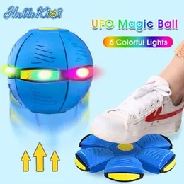 Fashion Flying UFO Flat Throw Disc Ball With LED Light Toy Kid Outdoor Garden Basketball Game Decompression ball deformation toy
