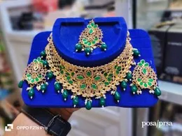 Traditional Kundan Choker Necklace Set â Gold-Plated with Green Stones & Pearls