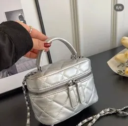 Mini Quilted Thread Chain Bag â Stylish & Elegant Handbag