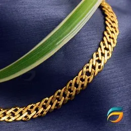 Gold plated Stylish Design Box linked Bracelet For Men or Women.