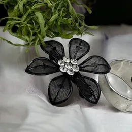 Black Color Flower Fashion Elegant Personalized Enamel Shiny White Rhinestone Flower Bouquet Brooch – Black Lapel Pin Jewelry for Women