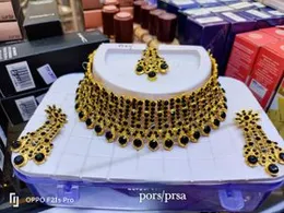 Gold-Plated Black Stone Necklace Set with Matching Earrings â Elegant & Stylish