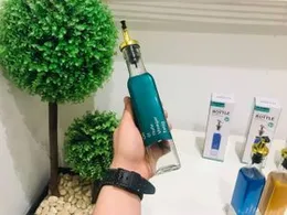 1 PCS Oil Bottle Nozzle Push-type Oil Bottle Stopper Leak-proof Oil Bottle Vinegar Pot Cover Oil Guide Â·Kitchen Tools