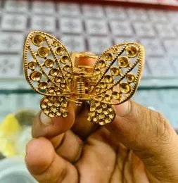 Gold-Toned Metal Butterfly Hair Claw Clip â Stylish Hair Accessory for Women