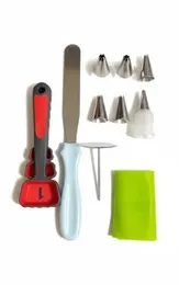 Cake Decorating Tool Set with Piping Nozzles, Icing Spatula & Scraper â Baking Essentials