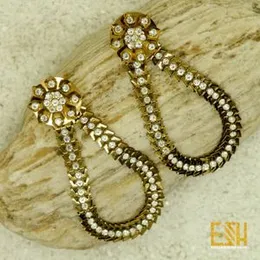 Weightless Dull Gold Earrings With White Stone