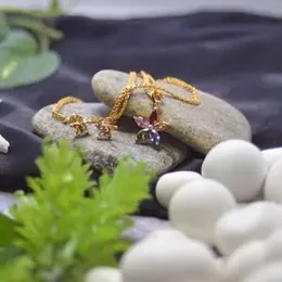 Gold plated Elegant 2.8 bismark chain with multicolor flower pendant  & multicolor earring.