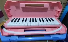 Bee Melodica 32 Key with Box (PINK)