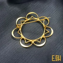 New Arrivals ESH Gold Plated Fashion Stylish Round Design Saree Brooch / Saree Pin with Fixed White Stone for Women