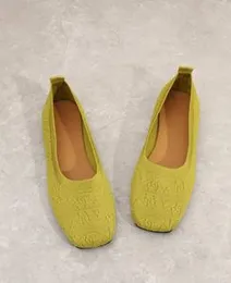 Womenâs Slip-On Knit Flats â Size 42