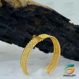 Gold Plated Guarantee Thin Routered Design Bangle for Women Fashion Jewelry Gift.