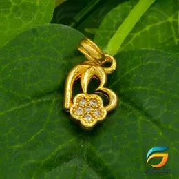 Gold Elizabeth Rand Diamond Pendant Guarantee Fashion and Stylish Design for Women.