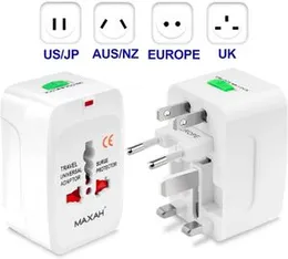 UNIVERSAL TRAVEL ADAPTER
